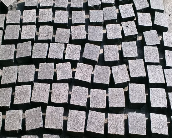 Mosaic Pattern Paving Stone for Flooring/Cube Stone/Kerbstone